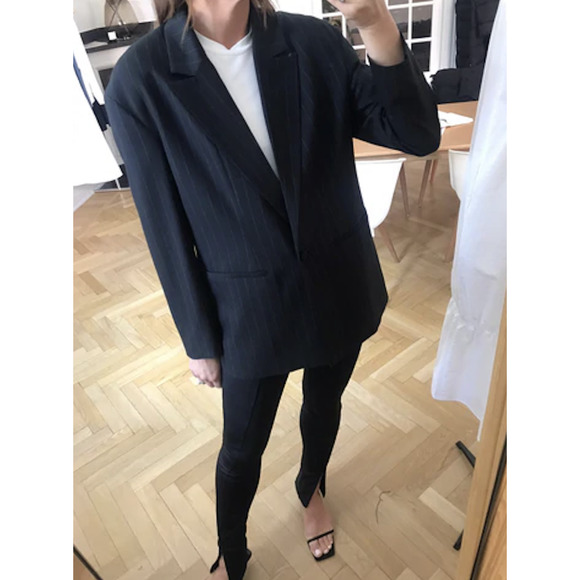 Stylein Jackets & Blazers - StyleIn BRYNE Black Oversized Straight Fit Blazer Jacket, Size Medium